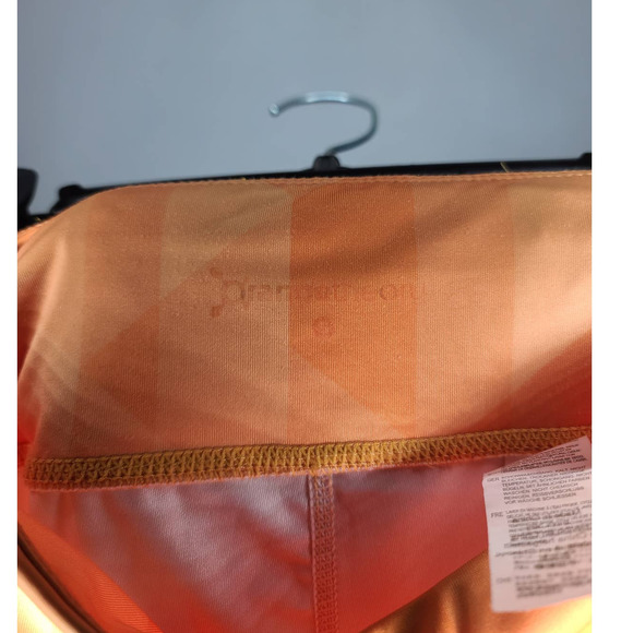 Orangetheory Geometric Orange Leggings - Picture 2 of 4